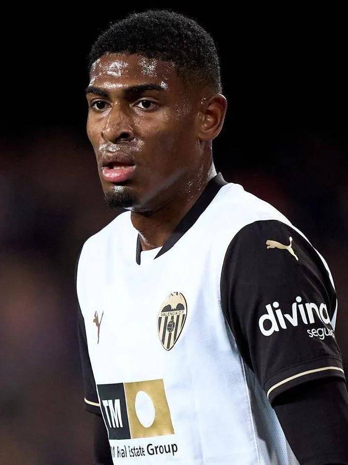 他的带伤回 他的带伤回