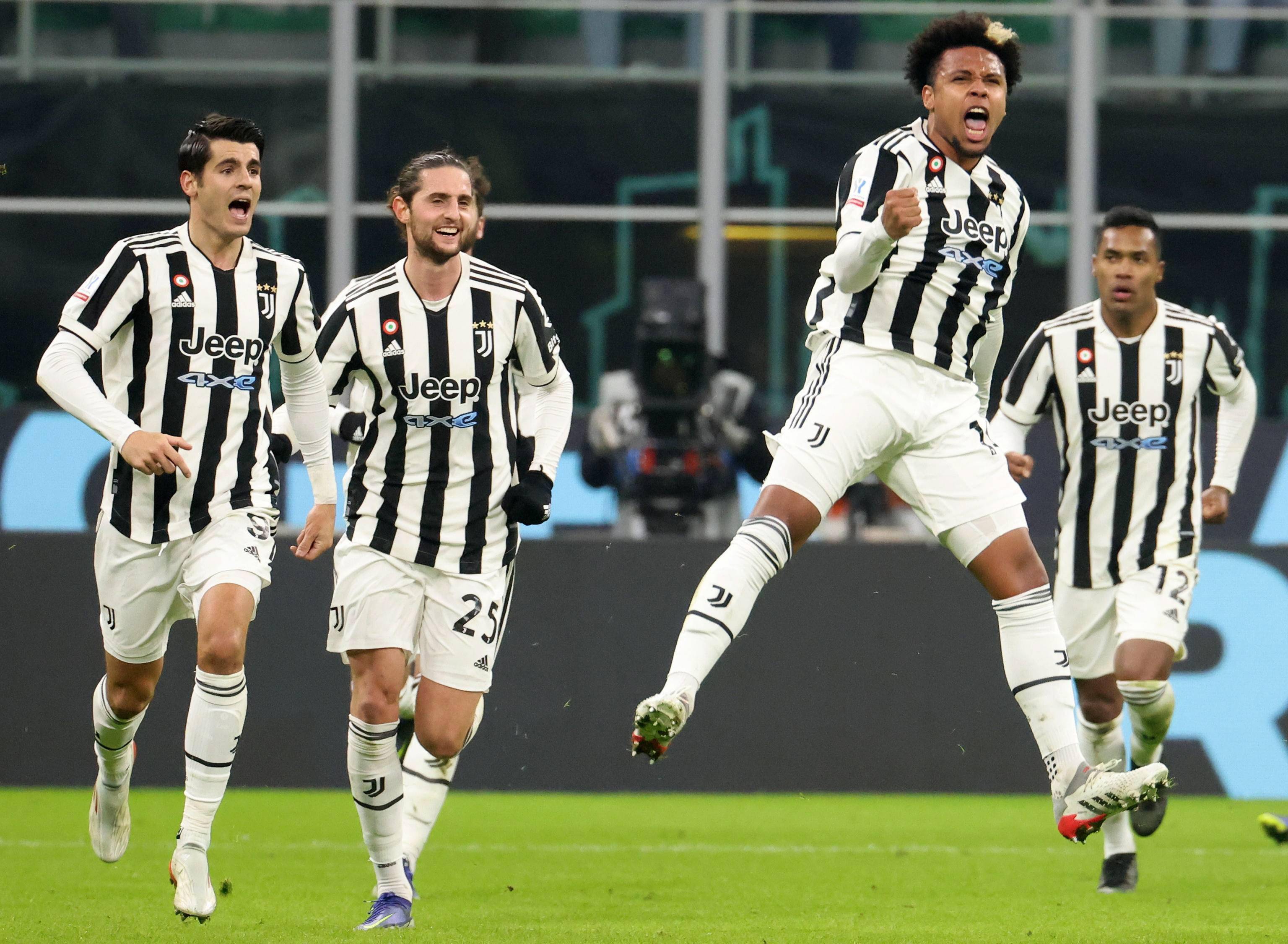 三中场形成 三中场形成