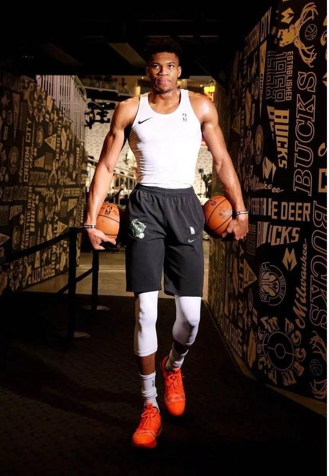 卡马尔达的 卡马尔达的